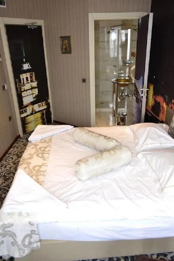 Galata Palace Hotel Istanbul 2*,