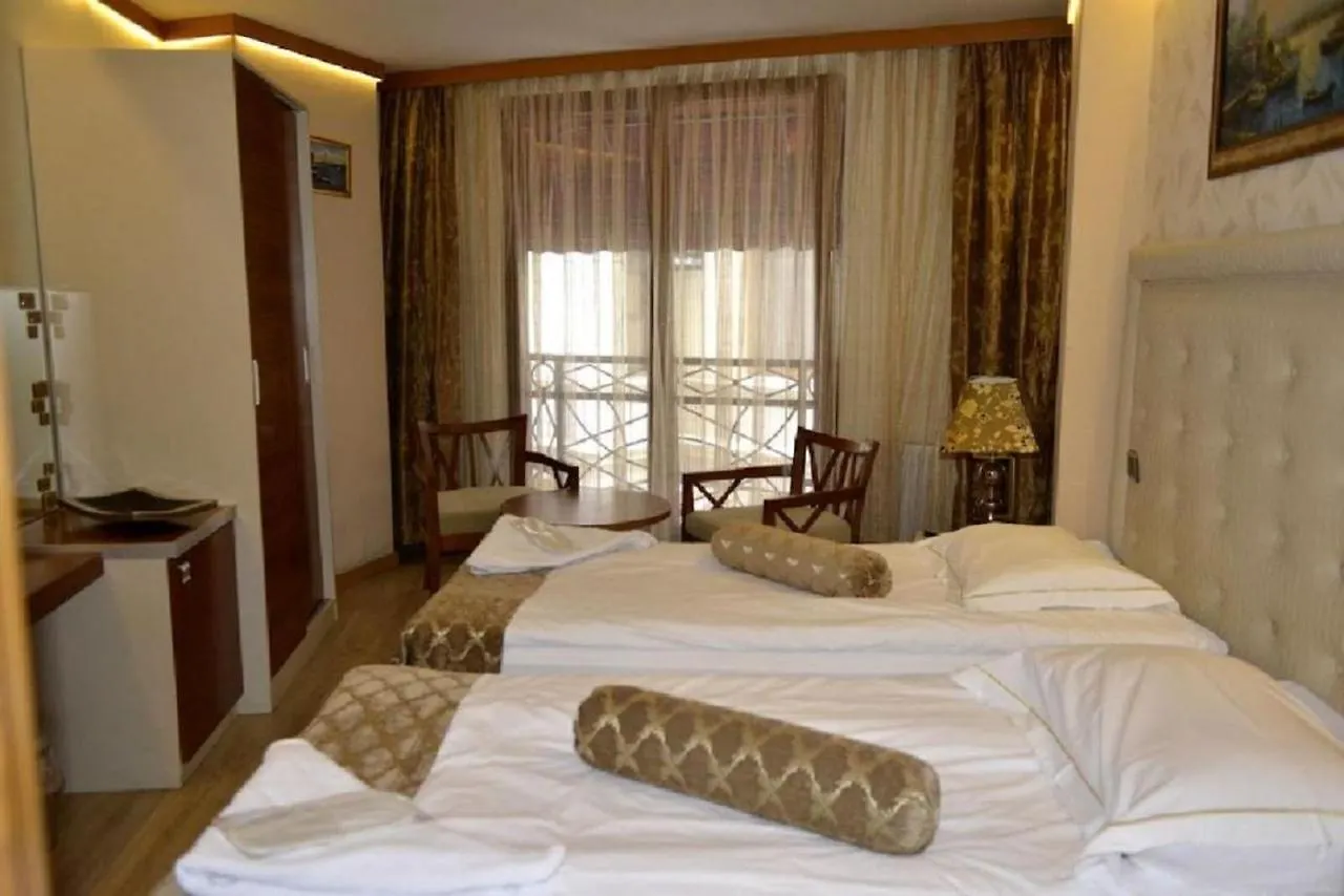 Galata Palace Hotel Istanbul 2*,